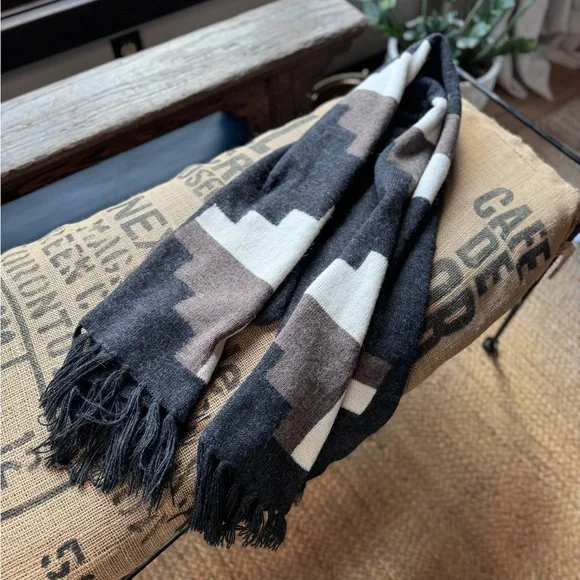 Alpaca wrap